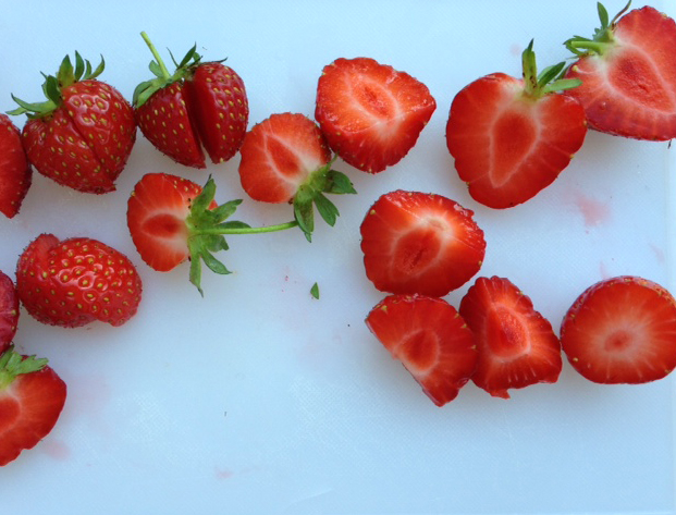 children_homegrown_strwberries